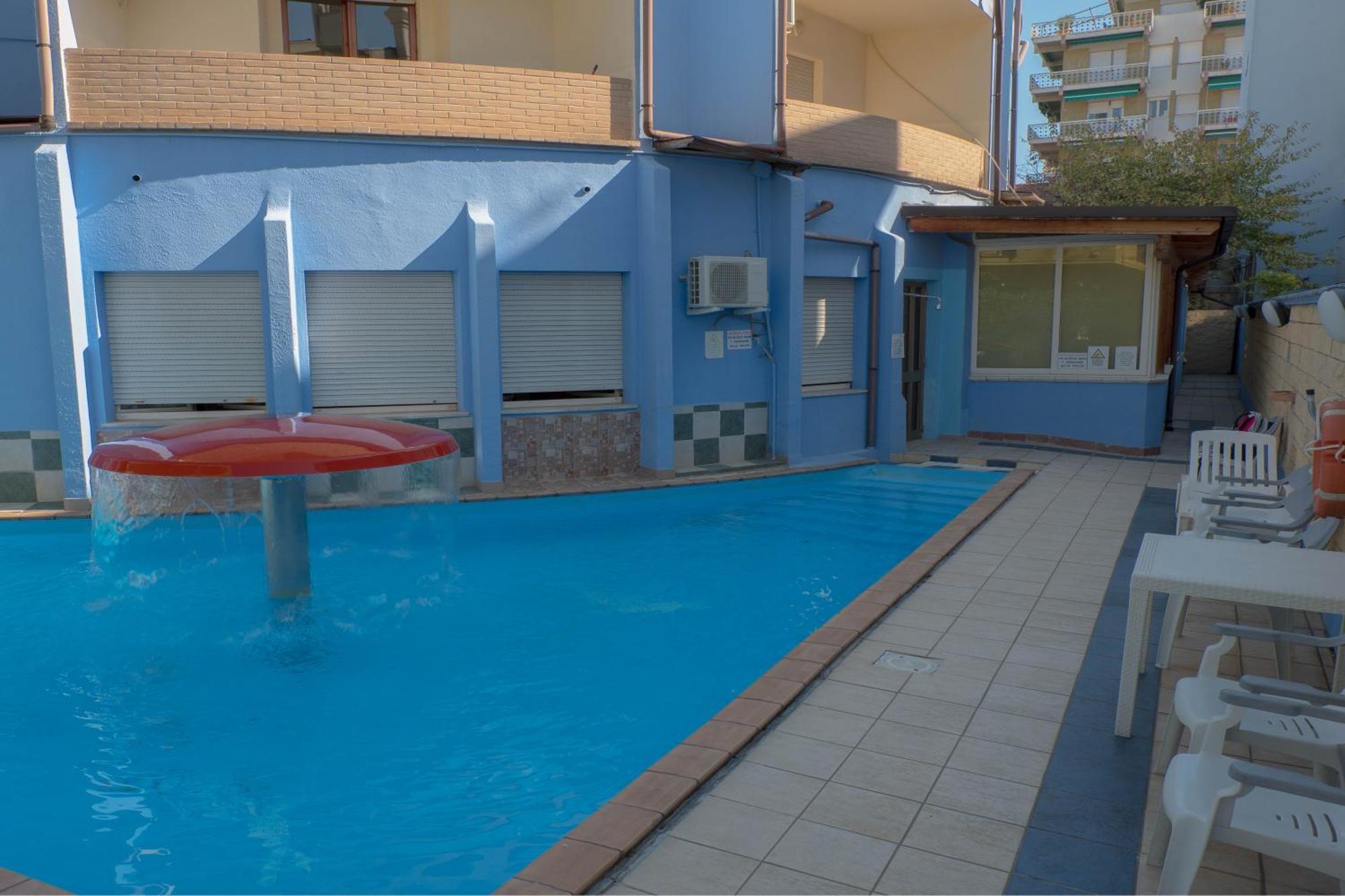 Hotel Albatros روزيتو ديلي أبروتسي المظهر الخارجي الصورة